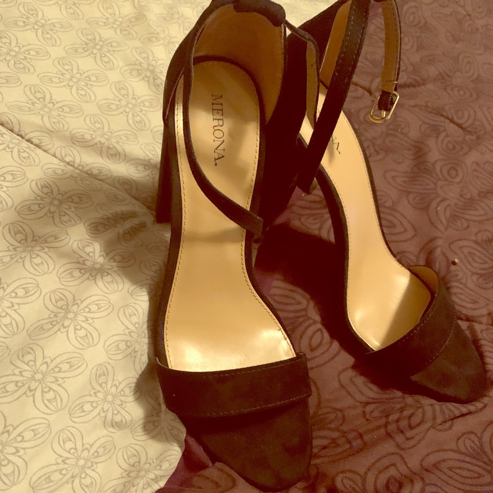 Black chunky block heels